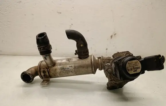 Volvo V50 EGR valve cooler 31274908