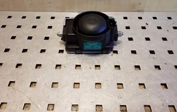 Toyota Avensis T270 Alarm system siren 8904005040 2370005180