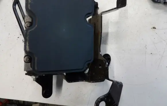 Renault Master III ABS Pump 476603593R