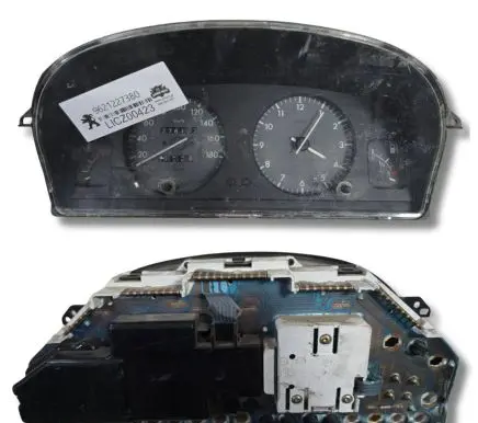 Citroen Berlingo Speedometer (instrument cluster) 9621227380