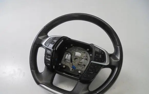 Citroen C4 II Steering wheel