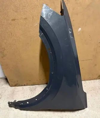 Audi Q2 - Fender