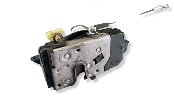 Opel Astra H Front door lock 13210748