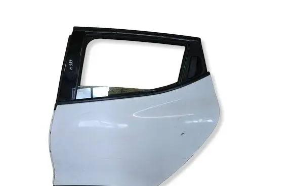 Renault Clio IV Rear door 