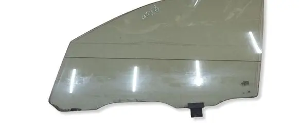 Volkswagen Touareg II Front door window glass four-door 43R00366