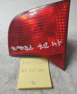 Audi A4 S4 B7 8E 8H Tailgate rear/tail lights 8E5945094