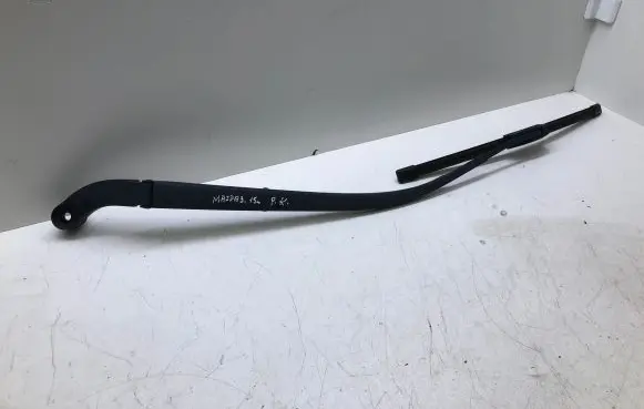 Mazda 3 III Windshield/front glass wiper blade 