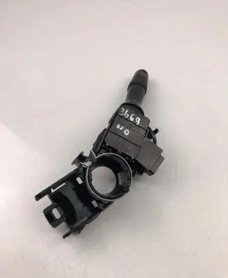 Toyota Avensis T270 Indicator stalk 17F373
