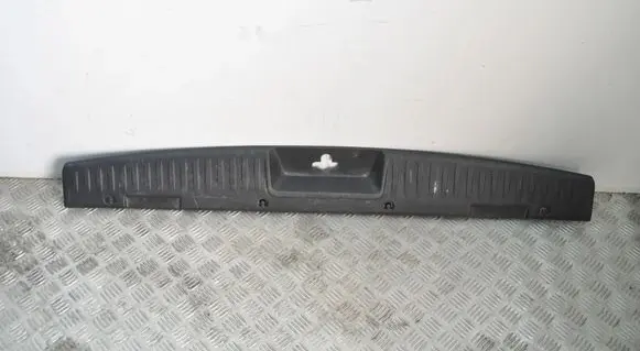 Chrysler Town u0026 Country V Trunk/boot sill cover protection P0ZR38DX9AC