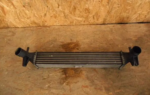 Volkswagen Polo V 6R Intercooler radiator 6R0145805F