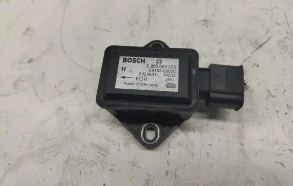 Toyota Avensis T250 ESP acceleration yaw rate sensor 0265005273 0029831