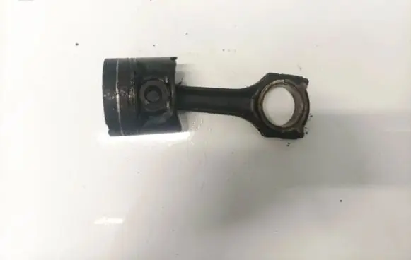 Mercedes-Benz A W168 Piston with connecting rod