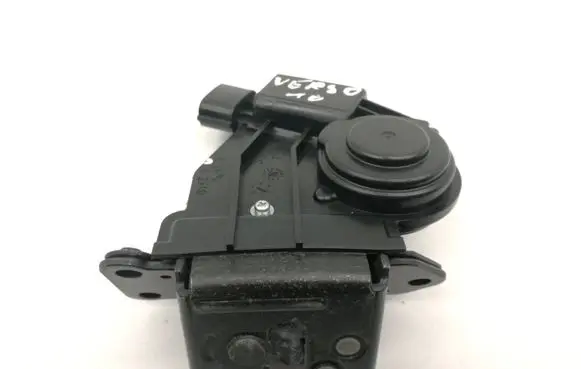 Toyota Verso-S Tailgate/trunk/boot lock/catch/latch