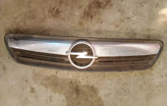 Opel Meriva A Front grill 13207140