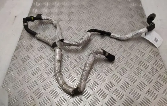 Volvo XC60 Engine coolant pipe/hose 32252202