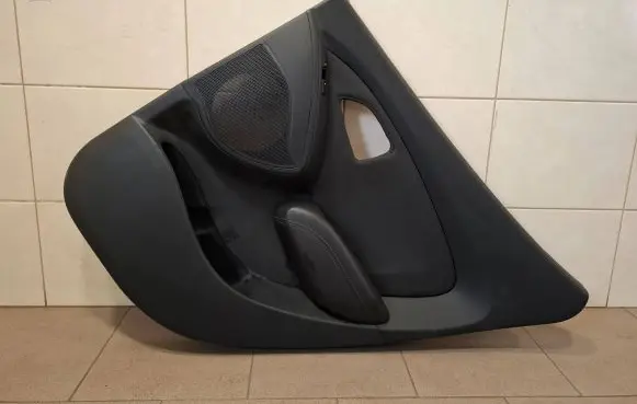 Hyundai ix35 Coupe rear side trim panel 83320-2Y000