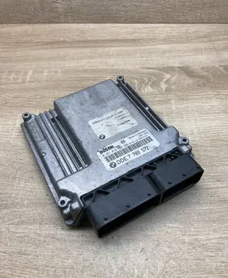 BMW 3 E46 Engine control unit/module ECU 7789572 0281010565