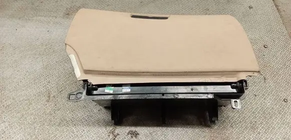 BMW X5 E53 Glove box 