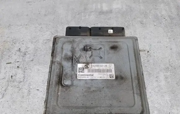 Skoda Fabia Mk2 (5J) Engine control unit/module ECU 03L906023LM