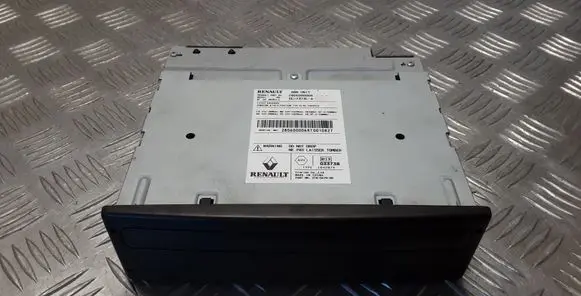 Renault Latitude (L70) Radio/CD/DVD/GPS head unit 280600006R