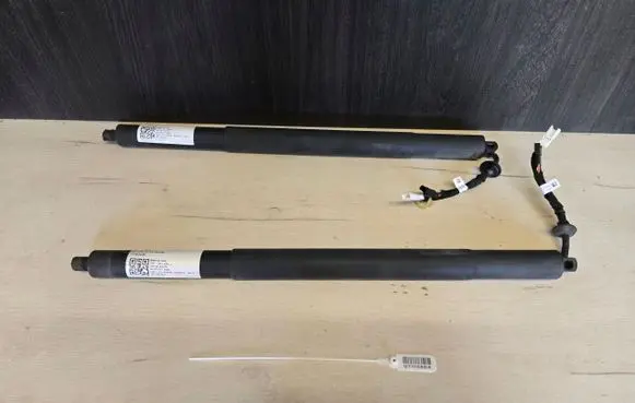 BMW X5 G05 Tailgate/trunk/boot tension spring 