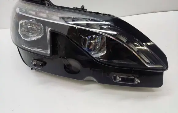 Peugeot 5008 II Headlight/headlamp 9837759580 16123 89914352