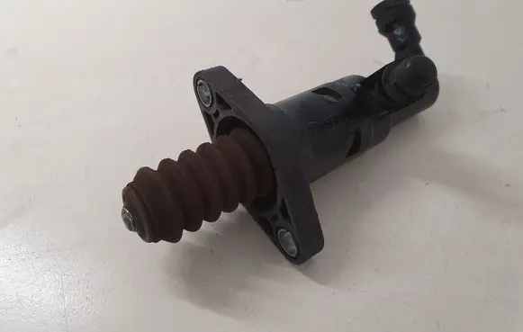 Seat Altea XL Clutch slave cylinder 1K0721261L