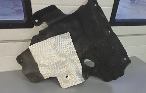Dacia Sandero III Exhaust heat shield 679031204R 350374064 157062022