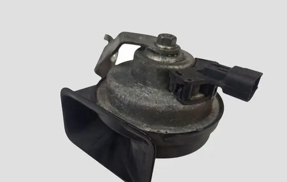 Volvo V40 Horn signal A046522