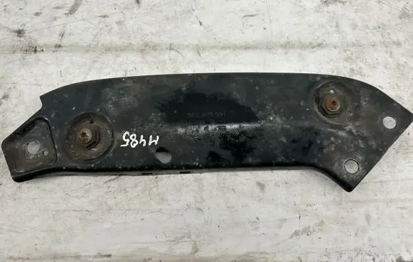Volkswagen Jetta VI Radiator support slam panel bracket 5C6805931