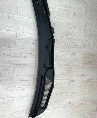 Mercedes-Benz S W222 Wiper trim A2228300028