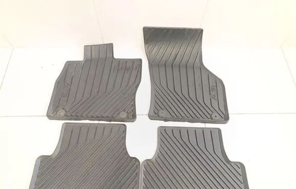 Audi A3 S3 8V Car floor mat set 8V1061501 8V0061512