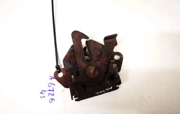 Mazda Premacy Engine bonnet/hood lock/catch