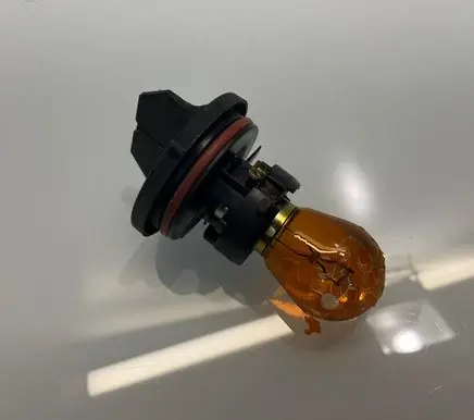 Mercedes-Benz C W203 Headlight/headlamp bulb 