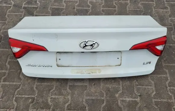 Hyundai Sonata LF Tailgate/trunk/boot lid 