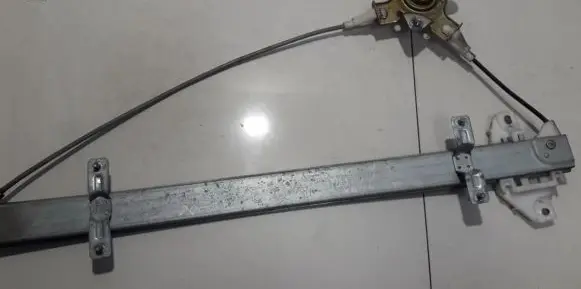 Hyundai H200 Sliding door window regulator with motor