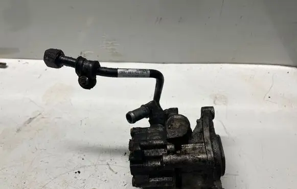 Audi A4 S4 B7 8E 8H Power steering pump 8E0422897A