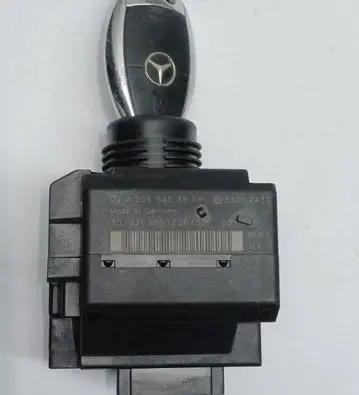 Mercedes-Benz C W203 Ignition lock A2095453908