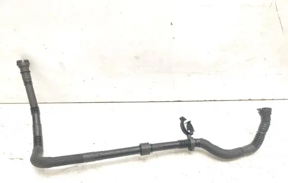 Peugeot 508 RXH Hybrid/electric vehicle battery cooling hoses/tubes 