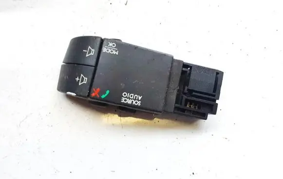 Dacia Lodgy Steering wheel buttons/switches 255522448r