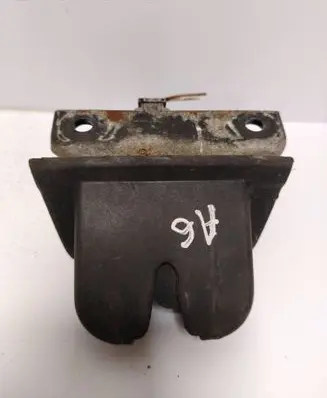 Audi A6 S6 C5 4B Tailgate/trunk/boot lock/catch/latch 4B9827520
