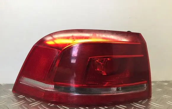 Volkswagen PASSAT B7 Rear/tail lights 3AF945095C 605001