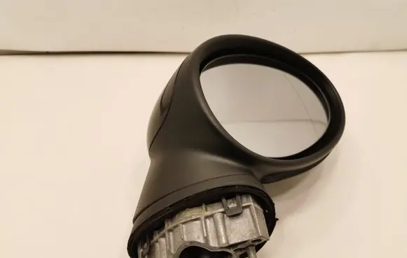 Mini One - Cooper Clubman R55 Front door electric wing mirror