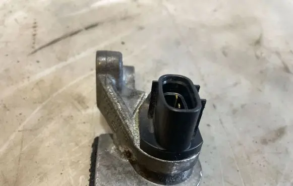 Opel Astra H Camshaft position sensor 8973227680