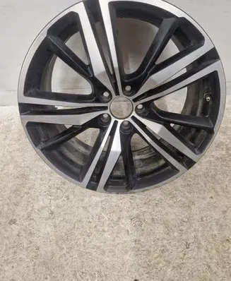 Volvo V60 R19 alloy rim 