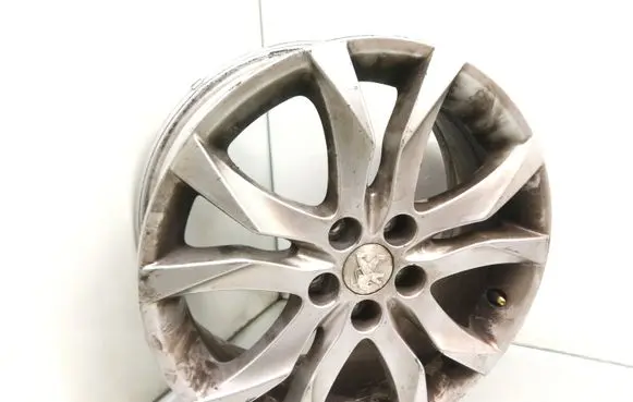 R17 alloy rim