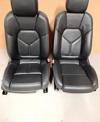 Porsche Macan (95B) Front driver seat 