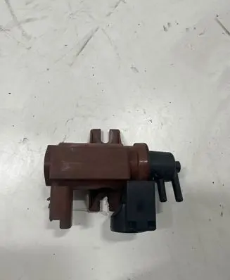 Ford Mondeo MK IV Turbo solenoid valve 6g9q9e882ca