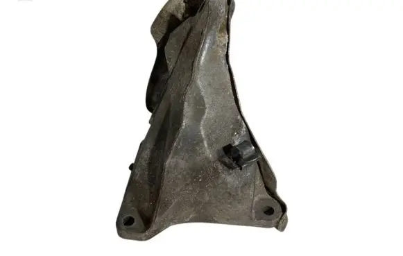 BMW 1 E81 E87 Engine mounting bracket 6764574 22116764574
