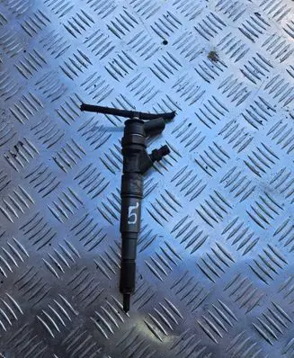 BMW 5 E60 E61 Fuel injector 7793836 0445110